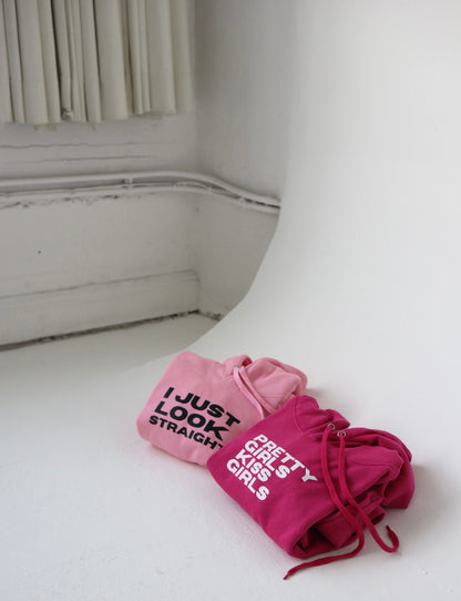 “Pretty Girls Kiss Girls” in Dragonfruit