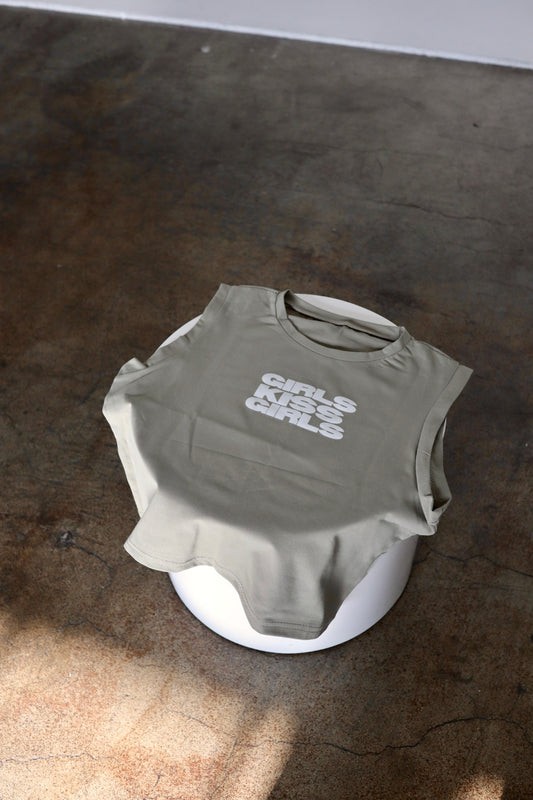 "Girls Kiss Girls" Loose Muscle Crop in Matcha